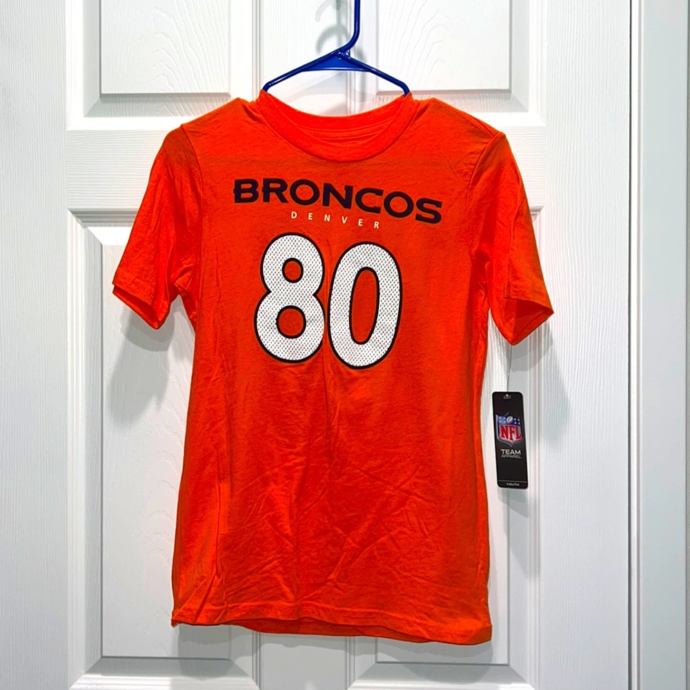 Broncos Thomas NWT tee youth medium